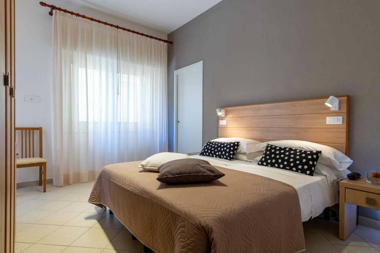 Hotel Mocambo ريتشوني المظهر الخارجي الصورة